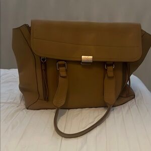 Elegant Tan Leather Tote Bag